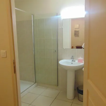 Le Relais De La Rn7 3*