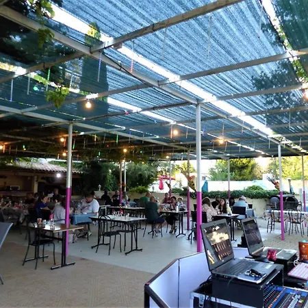 瑞莱斯rn7酒店 酒店 Châteauneuf-du-Rhône