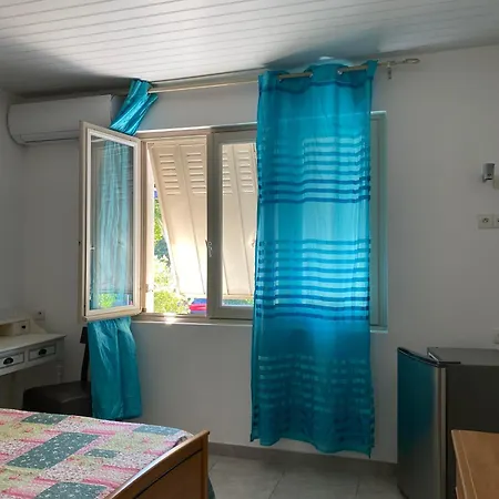 Hotel Le Relais De La Rn7 3*
