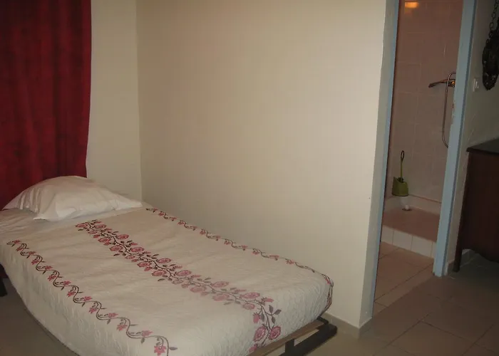 Le Relais De La Rn7 3*