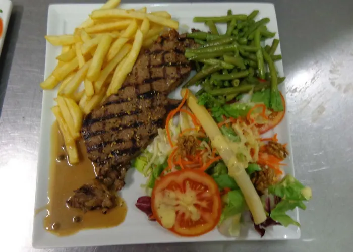 Le Relais De La Rn7 Hotel 3*